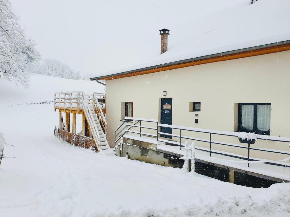 Le Lodge Du Pichat Sainte-Helene-du-Lac Esterno foto