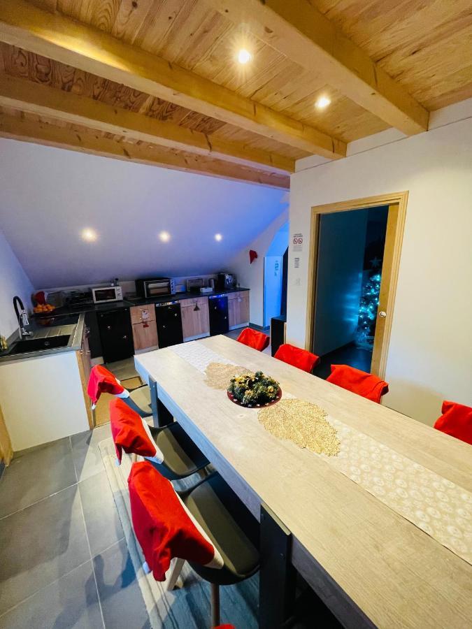 Le Lodge Du Pichat Sainte-Helene-du-Lac Esterno foto