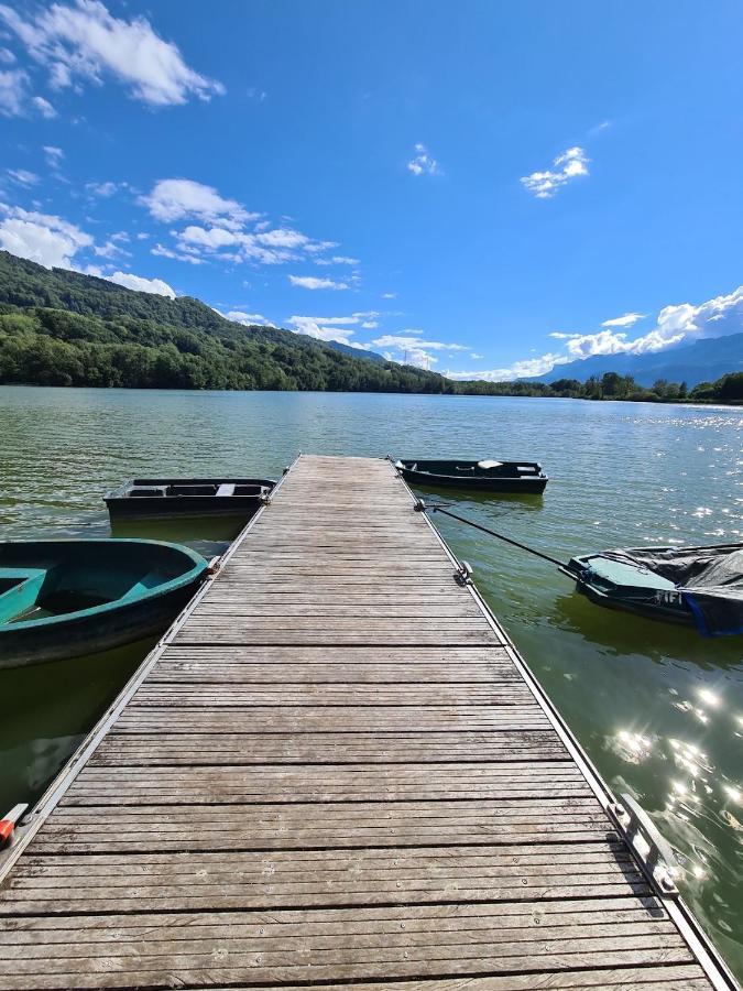 Le Lodge Du Pichat Sainte-Helene-du-Lac Esterno foto